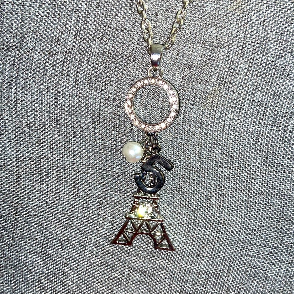 5/$10❤️❤️❤️New Eiffel Tower Pendant Necklace